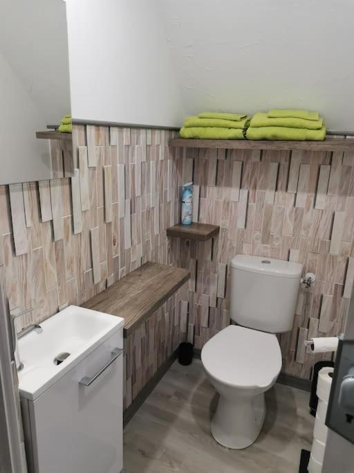 Holiday home Le Machaon , Rural *** Avec Espace Piscine Prive